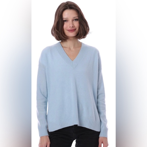Minnie Rose 100% Cashmere Long and Lean V-Neck Sweater Blue Size Medium - Picture 9 of 10